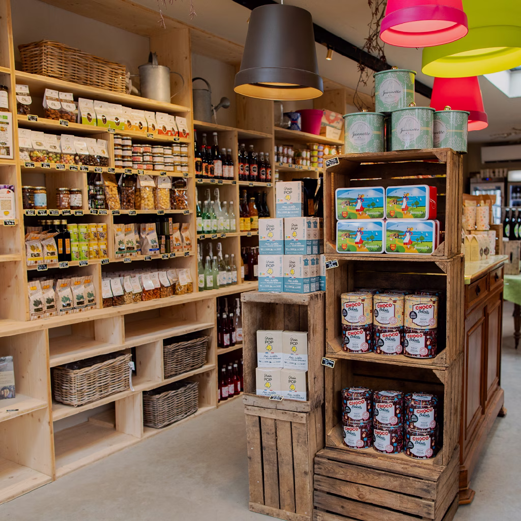 Le magasin de la jardinerie Les Jardins de Lutz Crespin à Lutz-en-Dunois